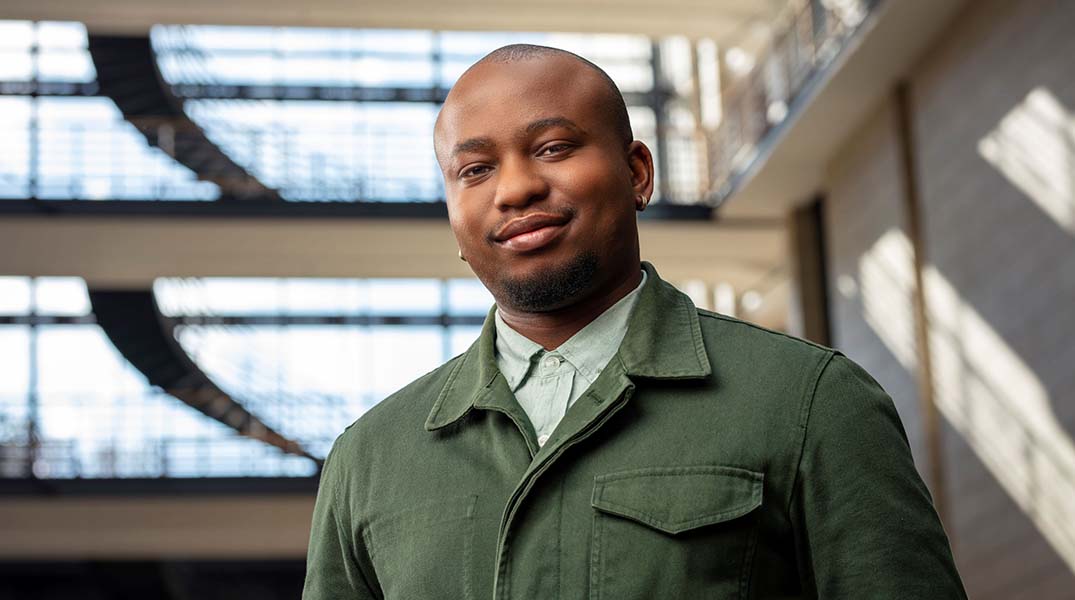 How criminals turn ordinary people into money mules
